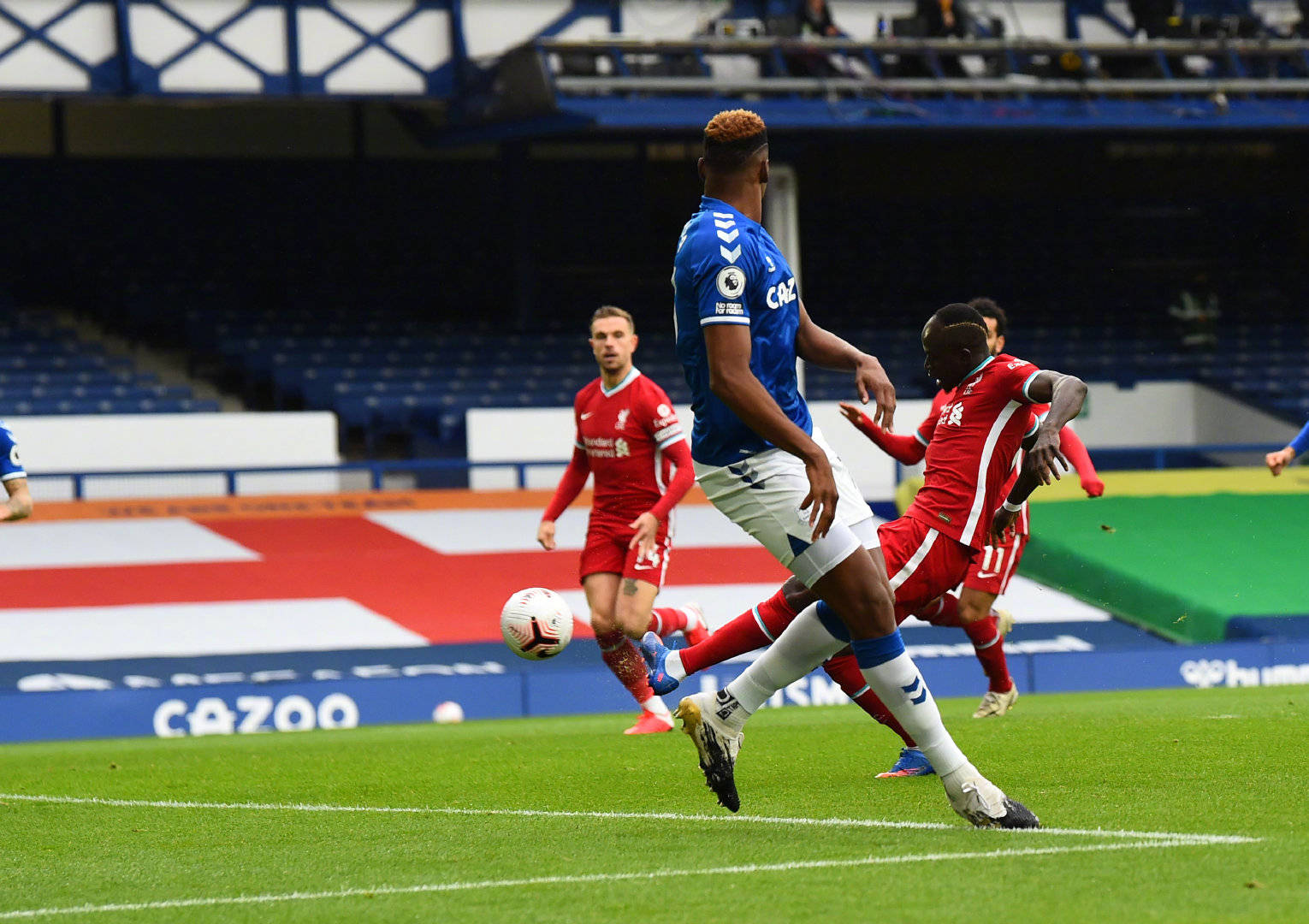 洛瑞不仅可 洛瑞不仅可