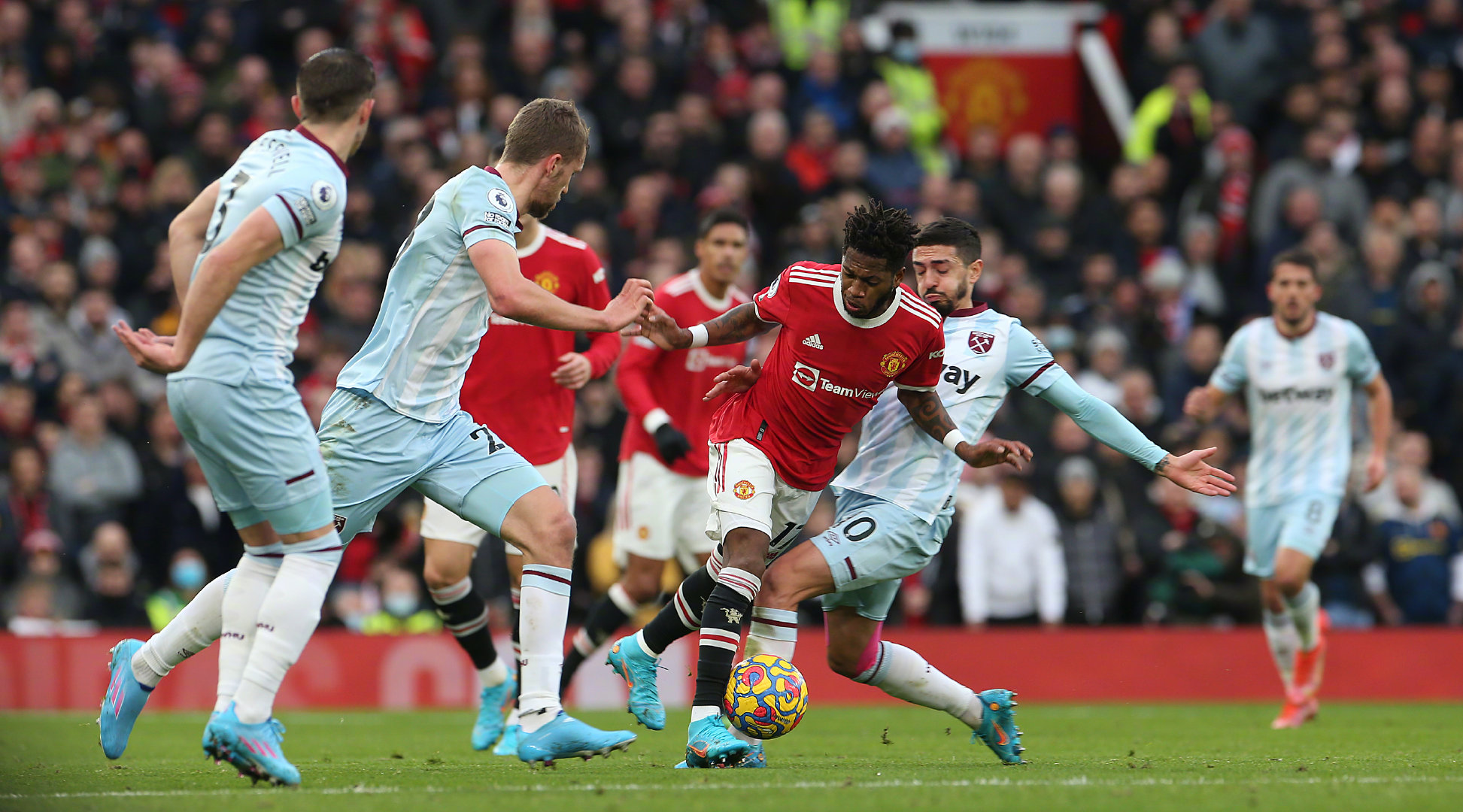 对青少年足 对青少年足